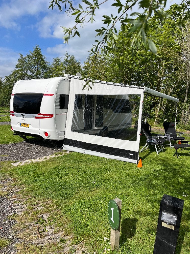 THULE RAINBLOKKER SIDE G2 ZIJWAND 300L 1X GEBRUIKT NIEUWST, Ophalen of Verzenden, Nieuw