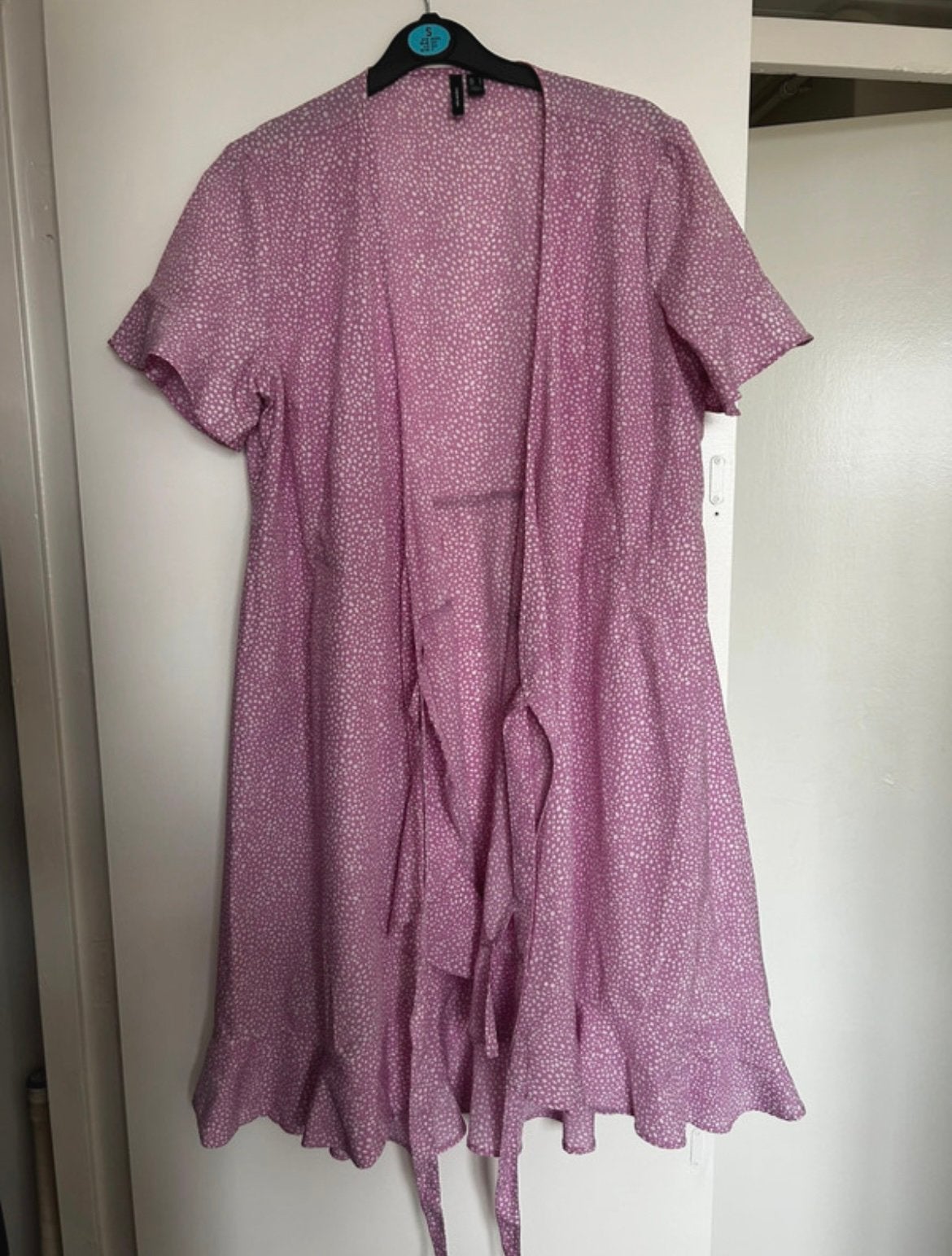 Vero Moda overslagjurk met ruches - L, Verzenden, Maat 42/44 (L), Zo goed als nieuw, Roze