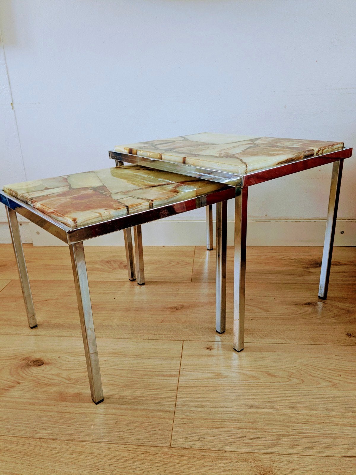 Set van 2 onyx en chroom salontafels, mimiset, Ophalen, Minder dan 45 cm, Minder dan 55 cm, Metaal of Aluminium