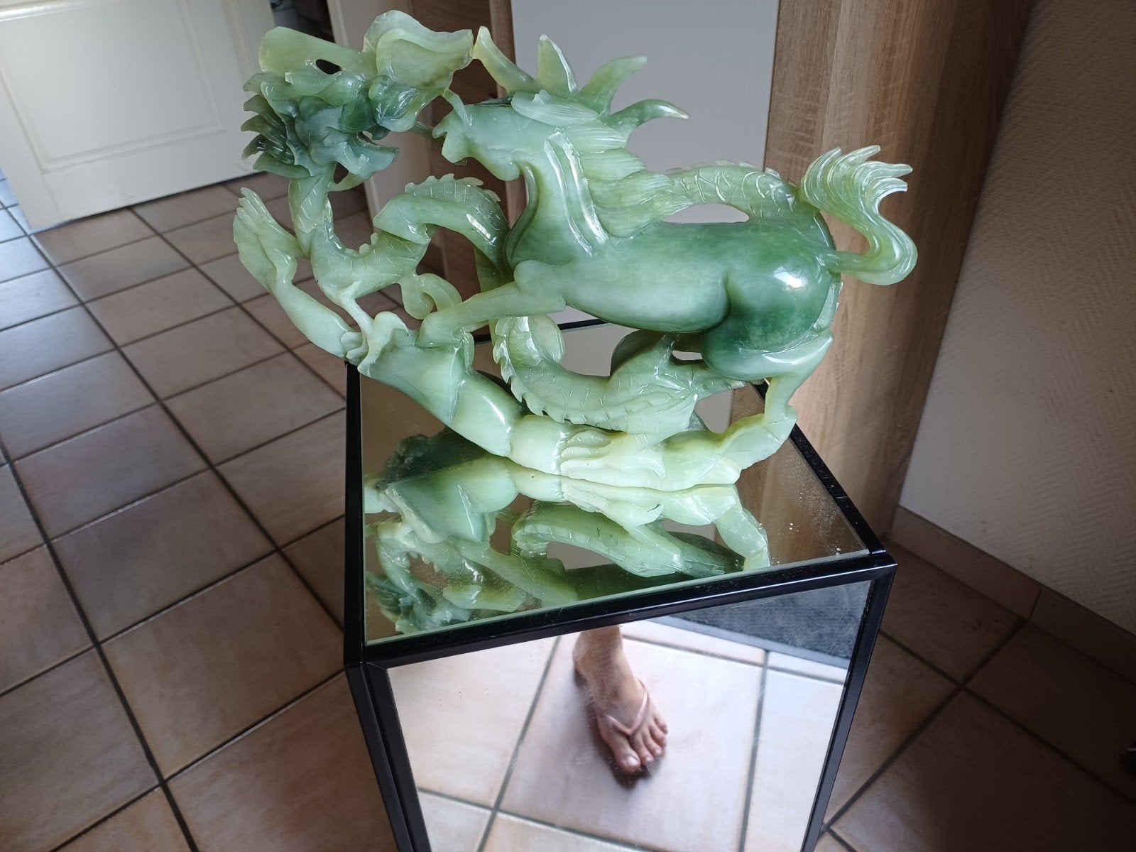 Uniek Jade Draak en Paard Beeld - Aziatische Kunst, Overige onderwerpen, Natuurlijk materiaal, Ophalen of Verzenden, Handgemaakt
