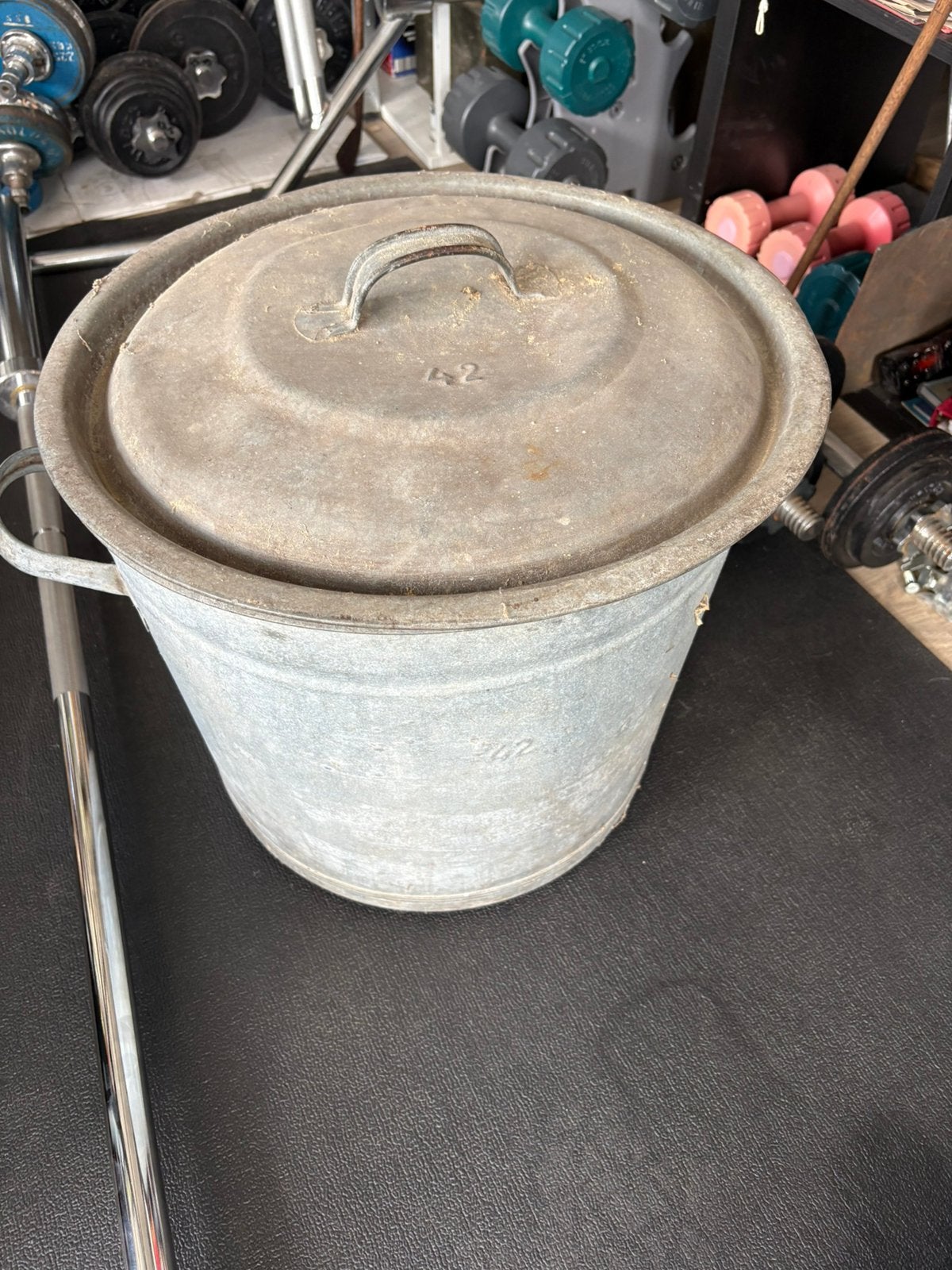 Oude grote zinken ketel met deksel en handgrepen nr. 42, Verzenden, Zo goed als nieuw, Kunststof, Met deksel