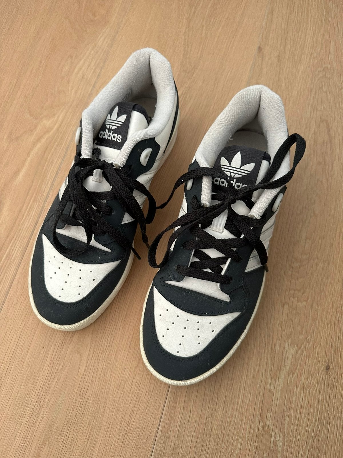 Adidas Rivalry Low Sneakers, Ophalen, Zwart, Sneakers of Gympen, Gedragen