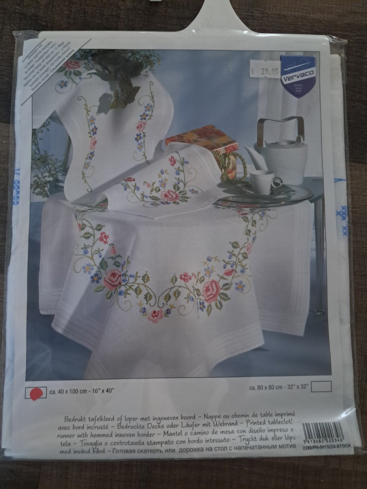 Vervaco Geborduurd Tafelkleed / Loper - Nieuw in verpakking, Ophalen of Verzenden, Nieuw, Handborduren, Borduurpakket