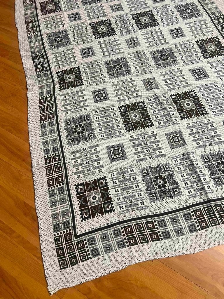 Tafelkleed grijs 160/112 cm, Djt@dejuistetoon.eu, Ophalen of Verzenden, Zo goed als nieuw, Mon Plaisir 19, Etten-Leur, Netherlands