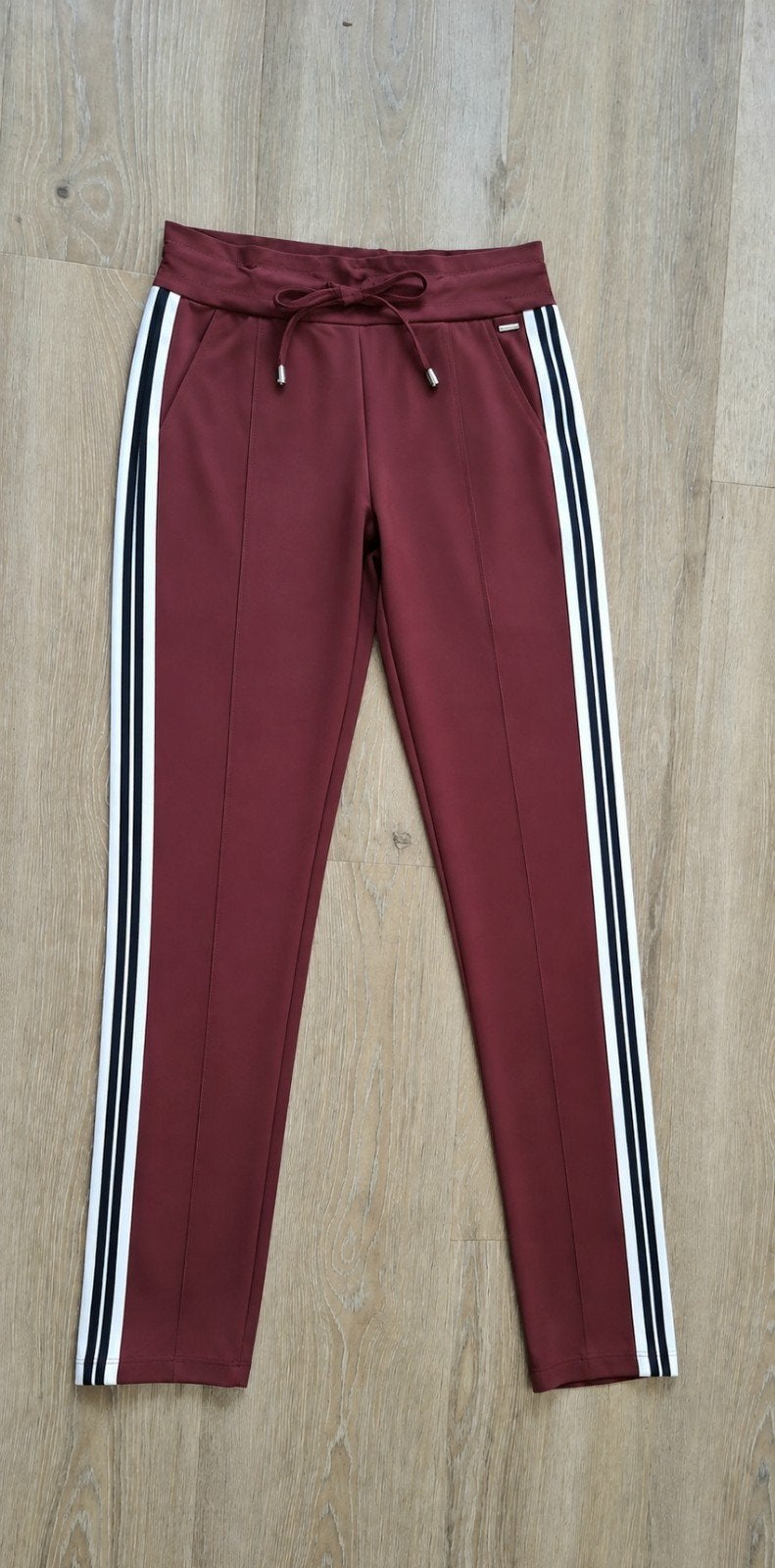 Mi Piace Travelstof Broek Maat Kleur Burgundy, Kleding | Dames, Mi Piace, Overige kleuren, Verzenden, Maat 46/48 (XL) of groter