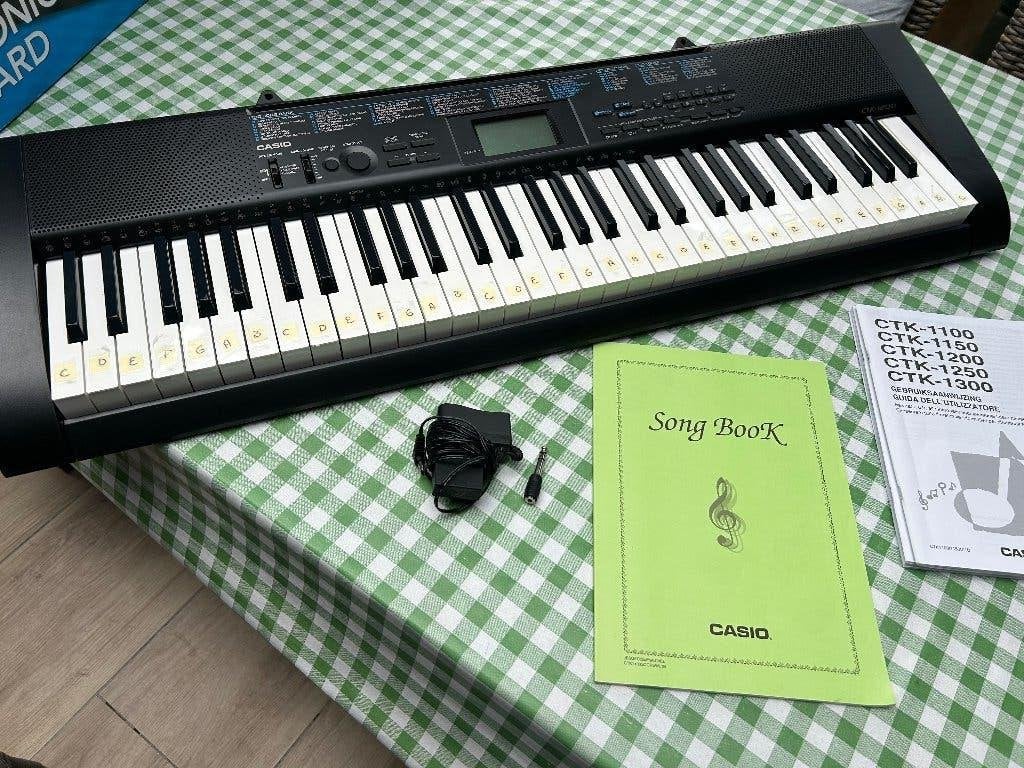 Casio Elektronisch keyboard - Zo goed als nieuw, Ophalen, Zo goed als nieuw, 61 toetsen, Casio