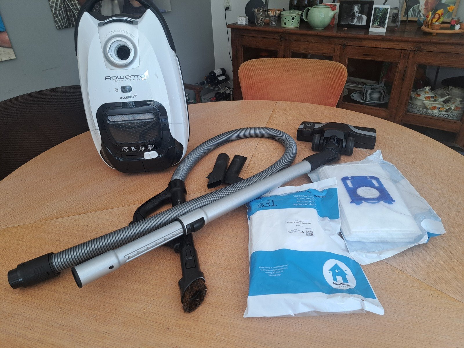 Rowenta Silence Force RO7457 Stofzuiger + zak  Stil compleet, Witgoed en Apparatuur, Stofzuigers, Ophalen of Verzenden, Zo goed als nieuw
