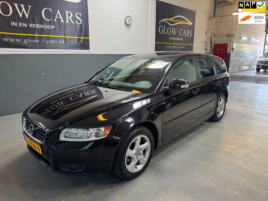 Volvo V50 2.0 Sport |AIRCO|PDC|NAVI|LMV, Auto's, Volvo, Stof, Gebruikt, Zwart, Origineel Nederlands