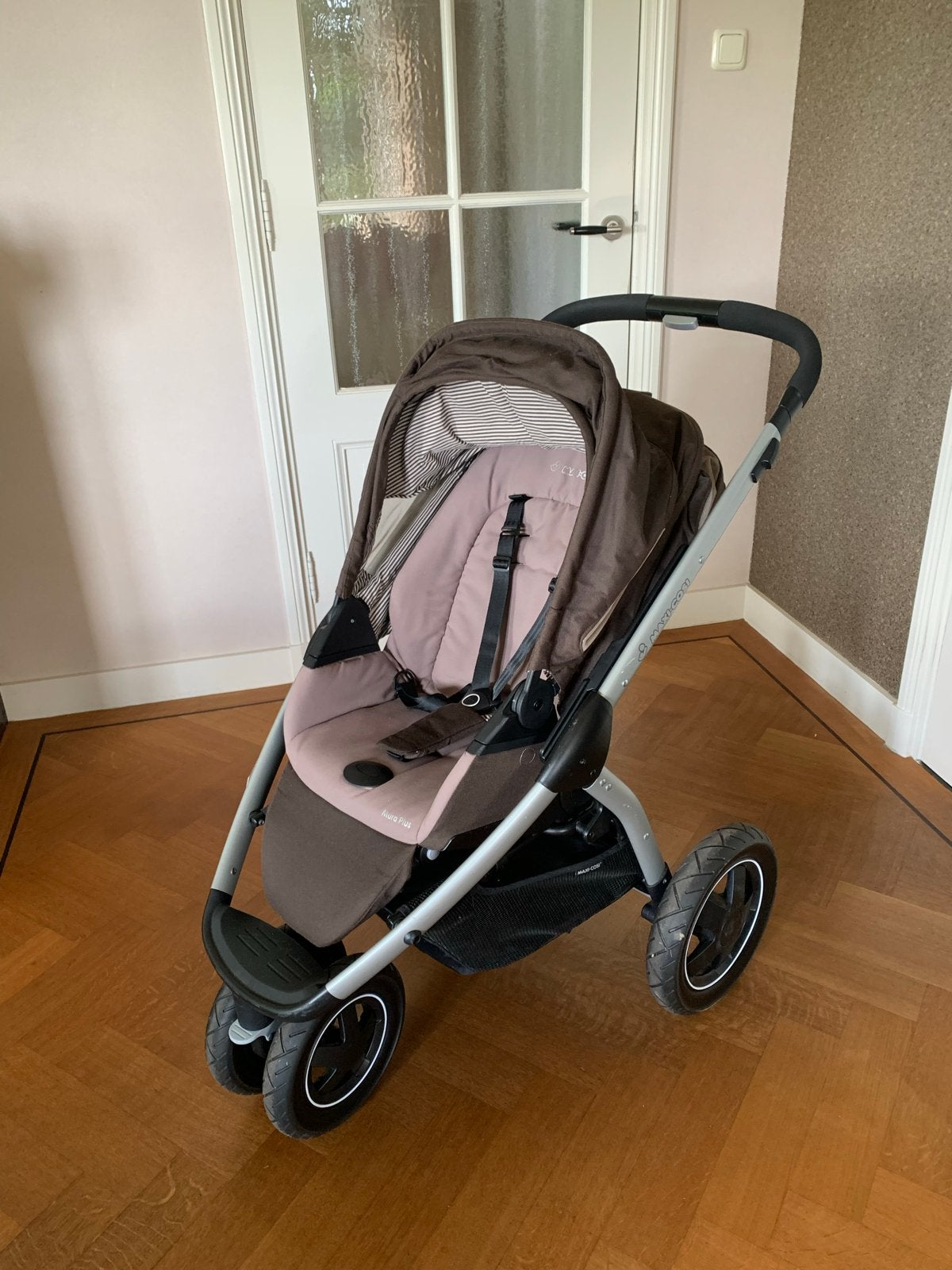 Maxi Cosi Mura Plus Kinder/wandel-wagen, bruin/beige, Ophalen, Luchtbanden, Zo goed als nieuw, Combiwagen