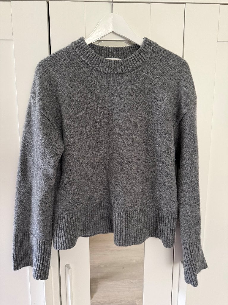 NA-KD grijze wollen trui maat S (nieuw), Kleding | Dames, Truien en Vesten, NA-KD, Nieuw, Ophalen of Verzenden, Maat 36 (S)