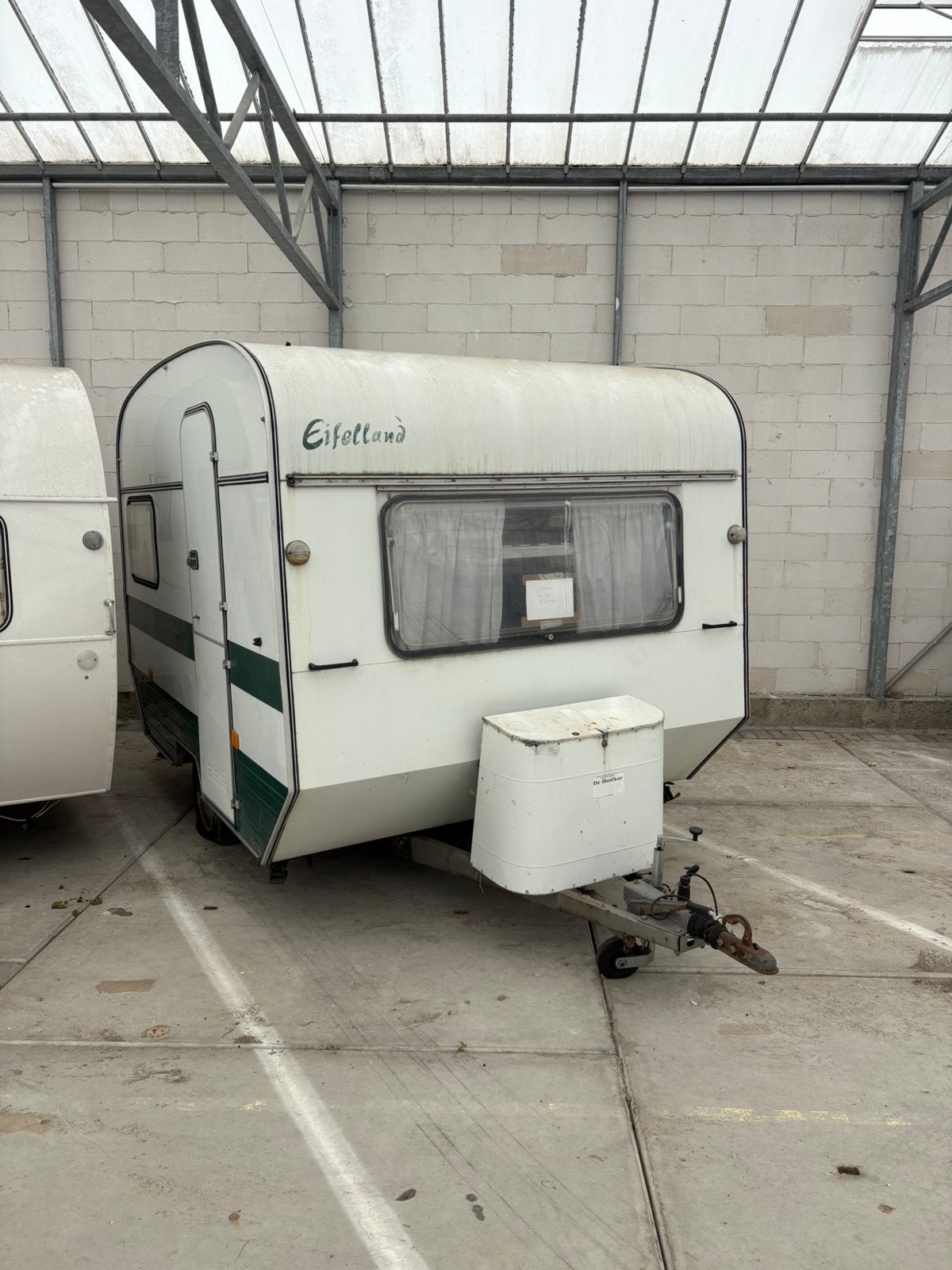 Gratis af te halen, Eifelland caravan, Particulier, Rondzit
