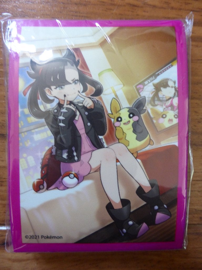 Marnie Premium Tournament Collection Sleeves, Hobby en Vrije tijd, Verzamelkaartspellen | Pokémon, Ophalen of Verzenden, Nieuw