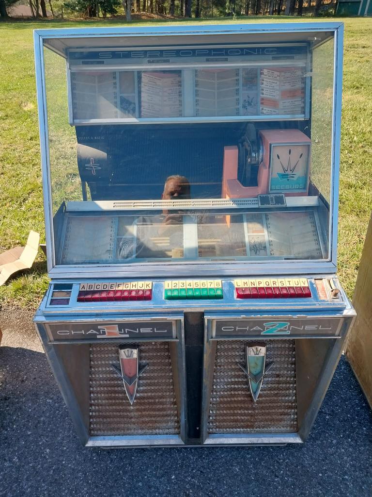 SPOT GOEDKOPE JUKEBOX: SEEBURG model 222. Pre-sale deal ! #1, Ophalen, Gebruikt, Nl, Seeburg