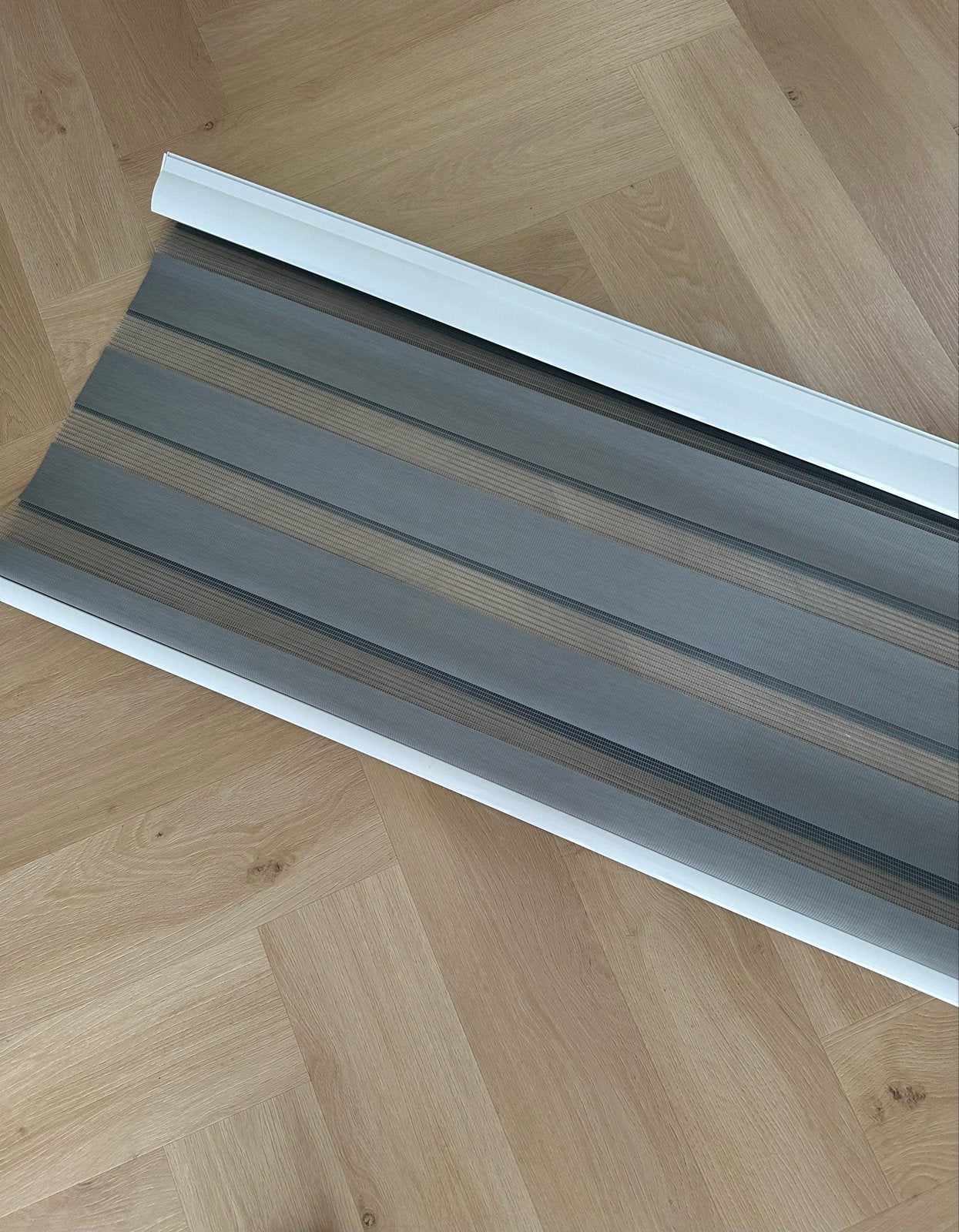 Duo rolgordijn 140cm van JYSK, Huis en Inrichting, Stoffering | Gordijnen en Lamellen, Ophalen, Overige merken, Duo rolgordijn