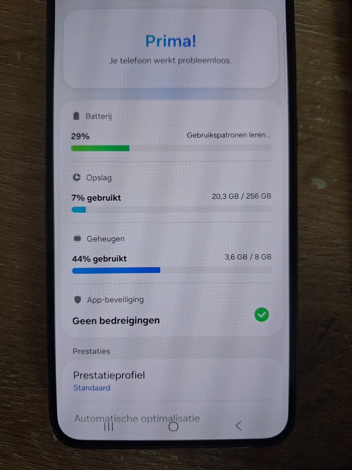 Foto 5 van Samsung Galaxy S23+ 256GB Zwart compleet+ lader & 2 hoesjes