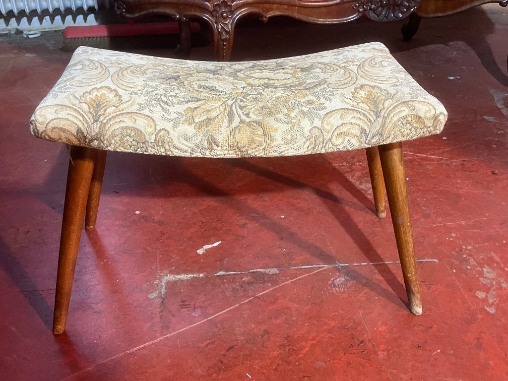 Voetenbankje mooie vintage bekleding, Ophalen, Gebruikt, Eenpersoons, Minder dan 75 cm