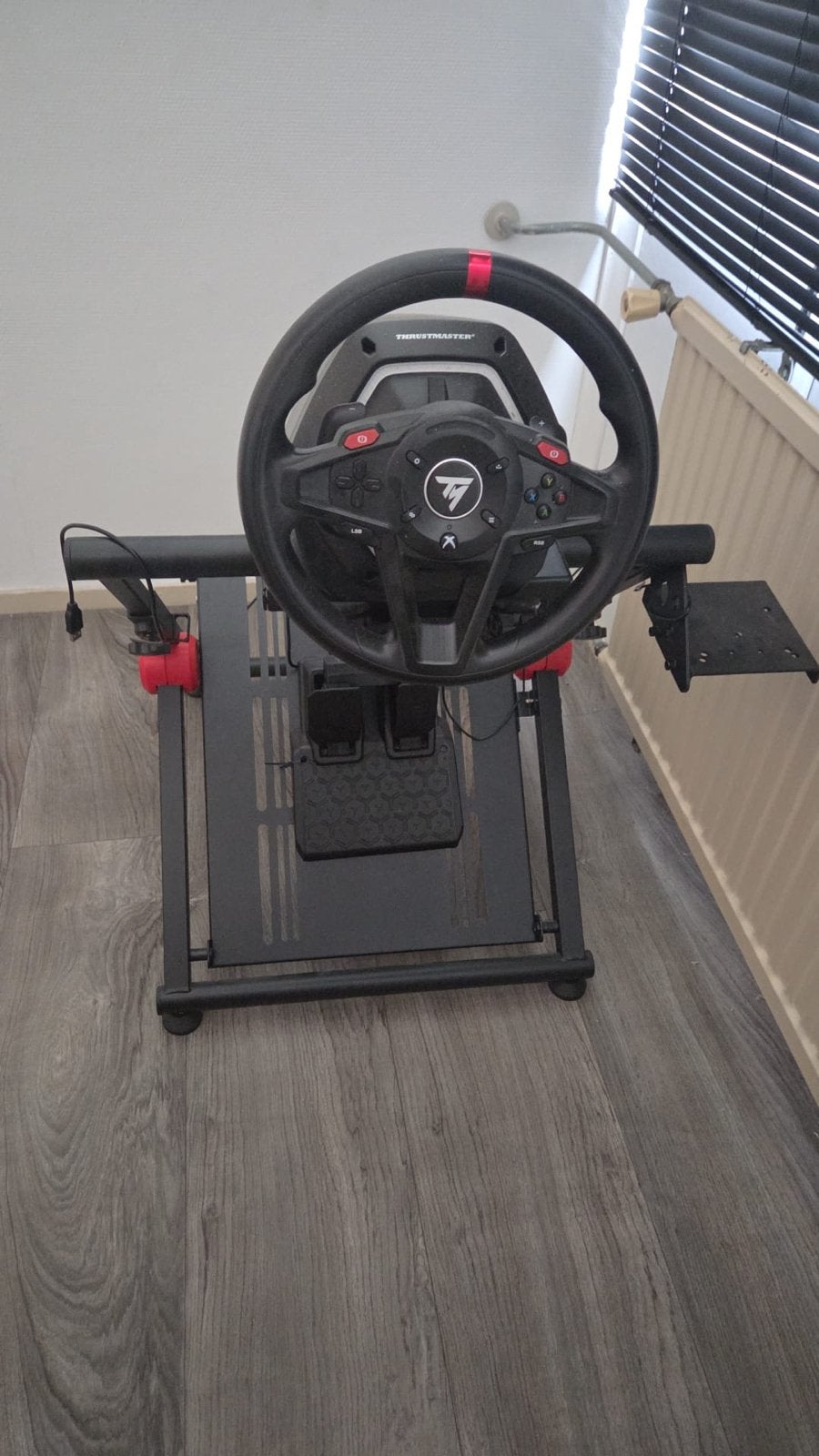 Thrustmaster racestuur met pedalen en Wheel Stand Pro, Ophalen, Racestuur, Force feedback, Zo goed als nieuw