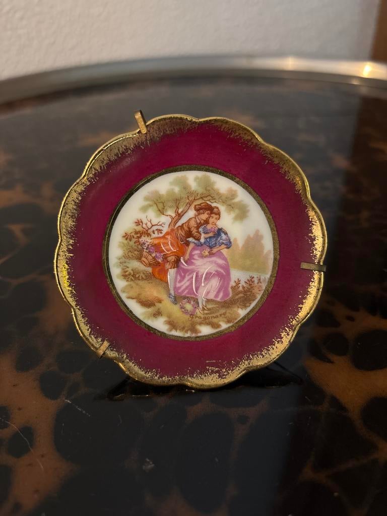 Limoges Porseleinen Miniatuur Decoratief Bordje, Ophalen of Verzenden