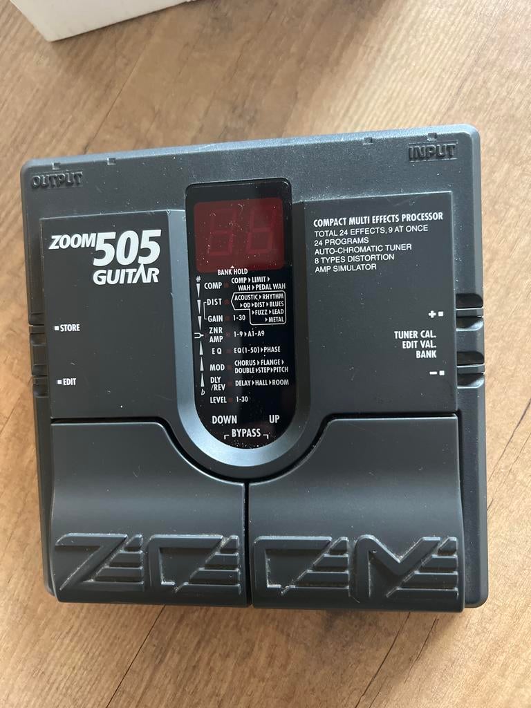 Zoom 505 Guitar Compact Multi Effects Processor, Muziek en Instrumenten, Effecten, Ophalen of Verzenden, Zo goed als nieuw, Distortion, Overdrive of Fuzz