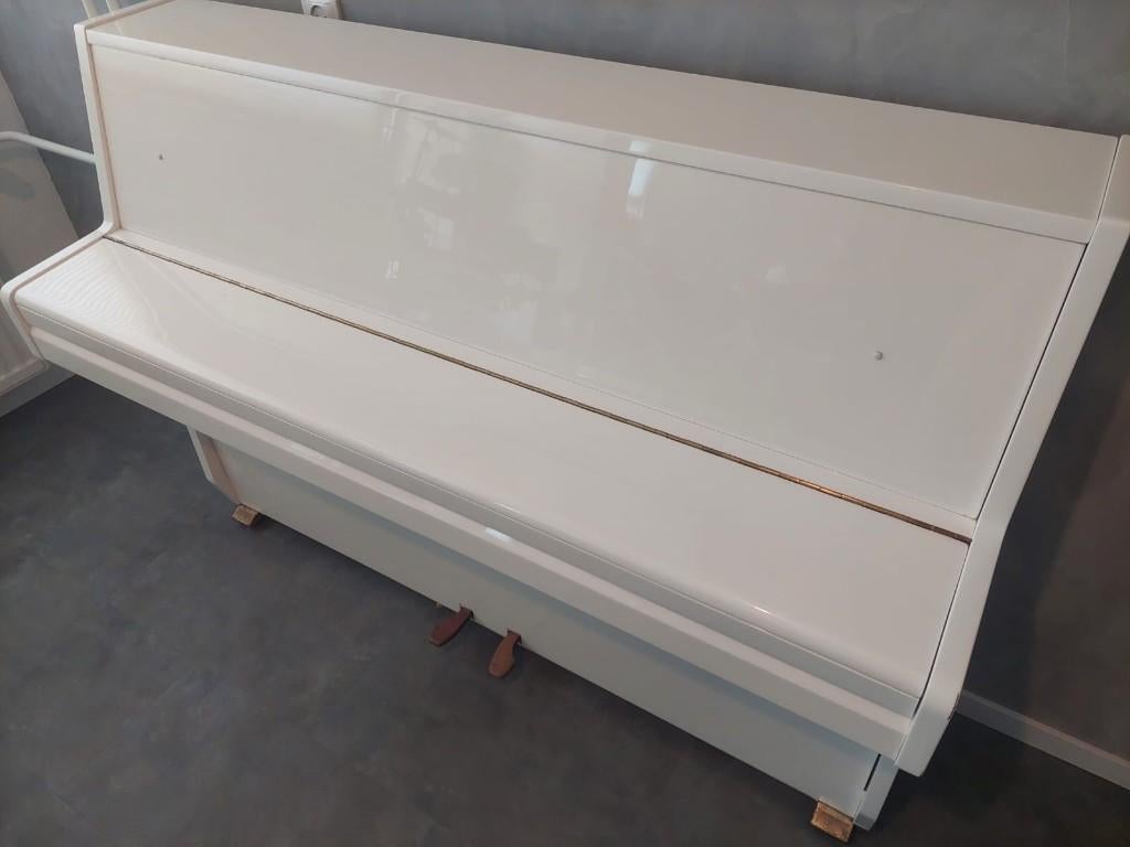 Piano, Muziek en Instrumenten, Piano's, Ophalen, Wit, Zo goed als nieuw, Piano