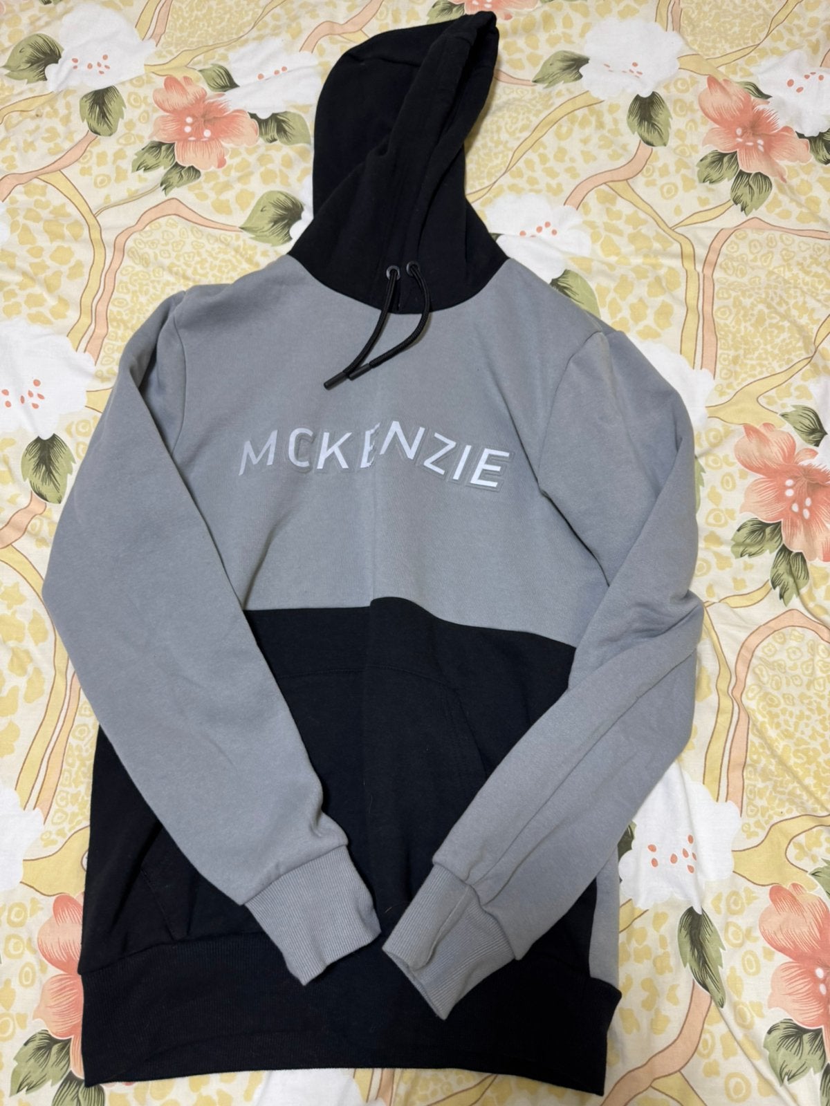 MCKENZIE sweater maat M, Ophalen of Verzenden, Zo goed als nieuw