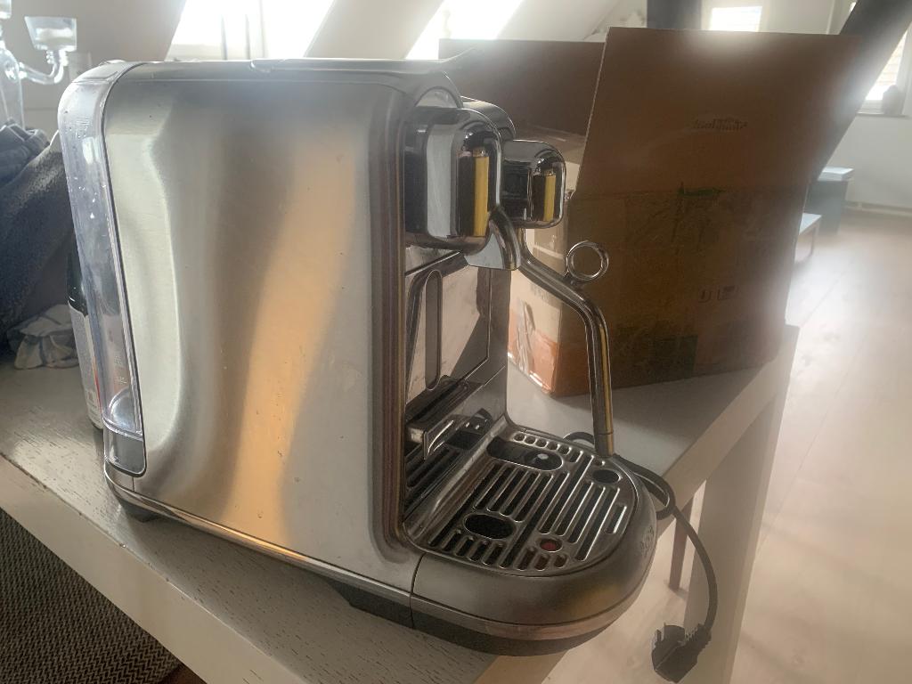 Nespresso koffiemachine, Ophalen, Koffiepads en cups, Gebruikt, 10 kopjes of meer