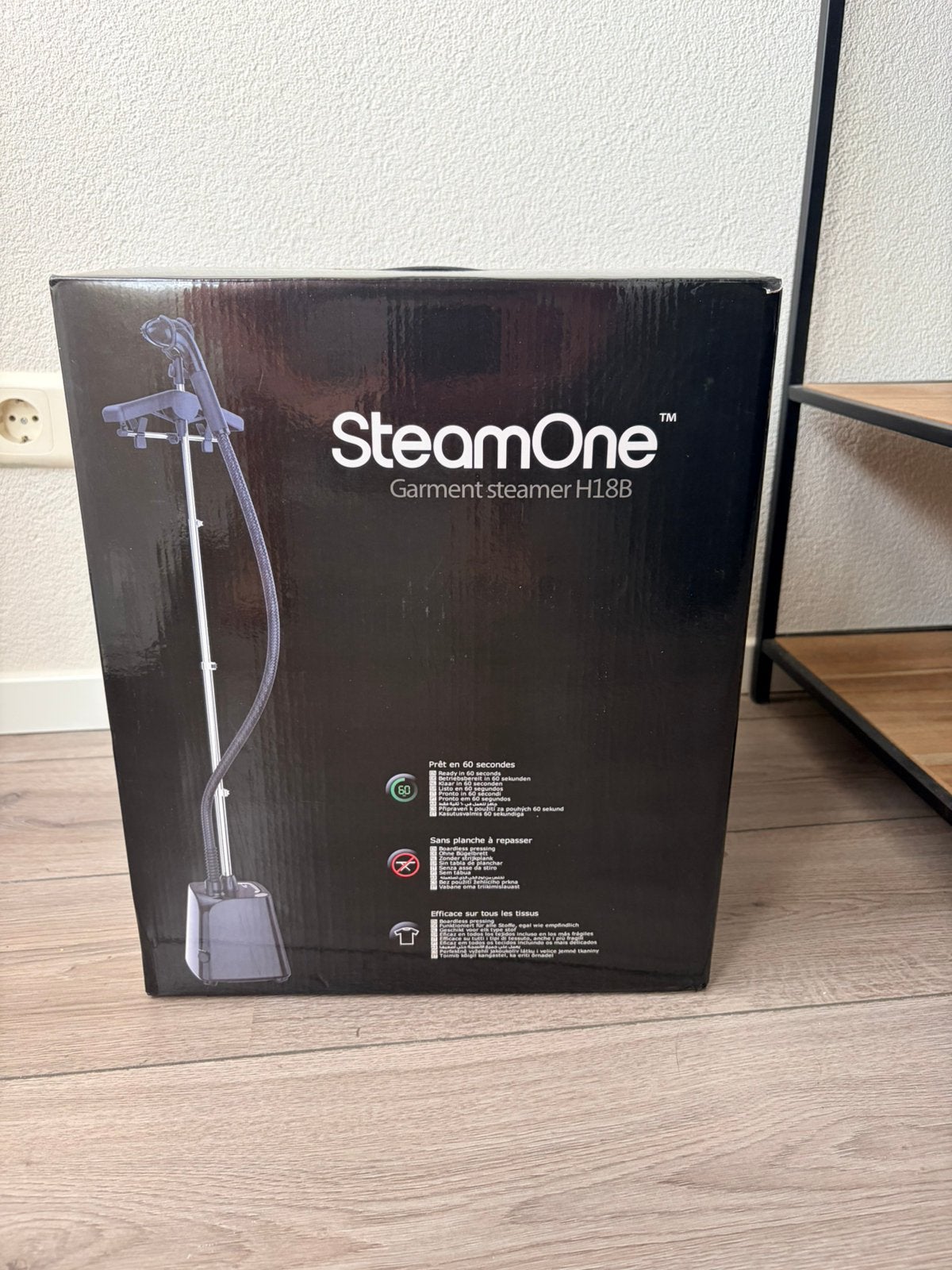 STEAMONE H18B Kledingstomer Zwart, Witgoed en Apparatuur, Stoomapparaten, Ophalen, Zo goed als nieuw