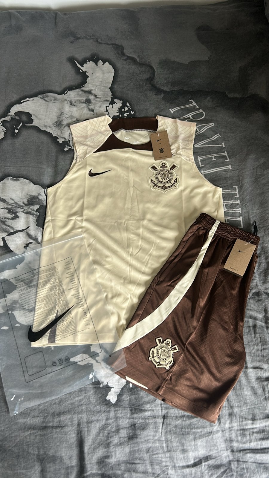 Corinthians voetbal setje maat L - Nieuwstaat Nike, Ophalen of Verzenden, Zo goed als nieuw, Maat 52/54 (L), Voetbal