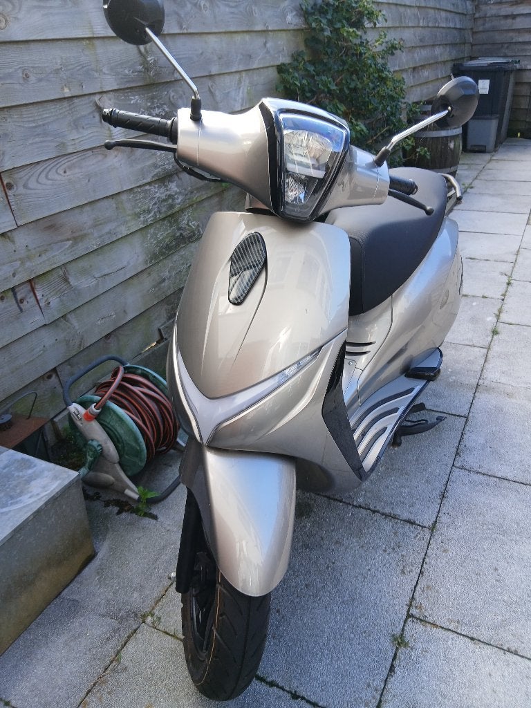 Scooter, Fietsen en Brommers, Ophalen, Zo goed als nieuw, Benzine, La souris