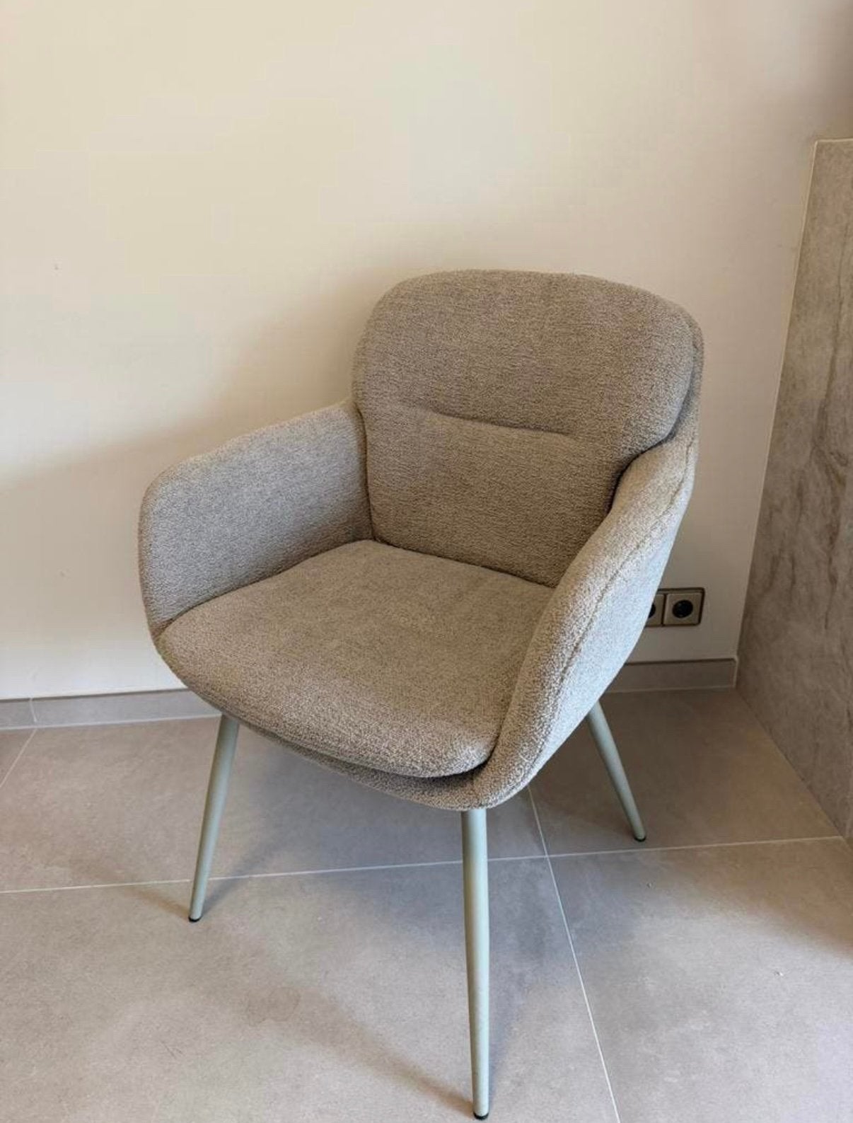 Kwantum stoel Demonte zand, Huis en Inrichting, Stoelen, Ophalen, Zo goed als nieuw, Overige kleuren, Eén