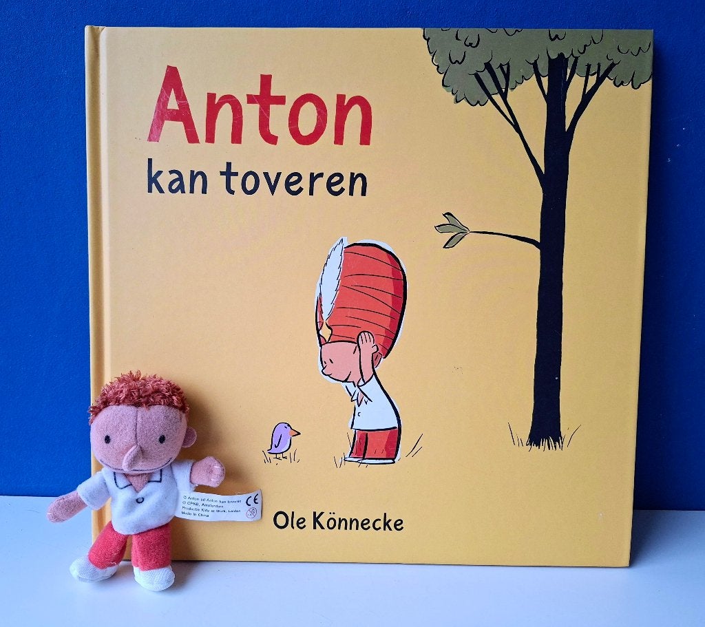 Anton kan toveren/Ole Könnecke/plus vingerpoppetje, Boeken, Ophalen of Verzenden, Zo goed als nieuw, Fictie algemeen