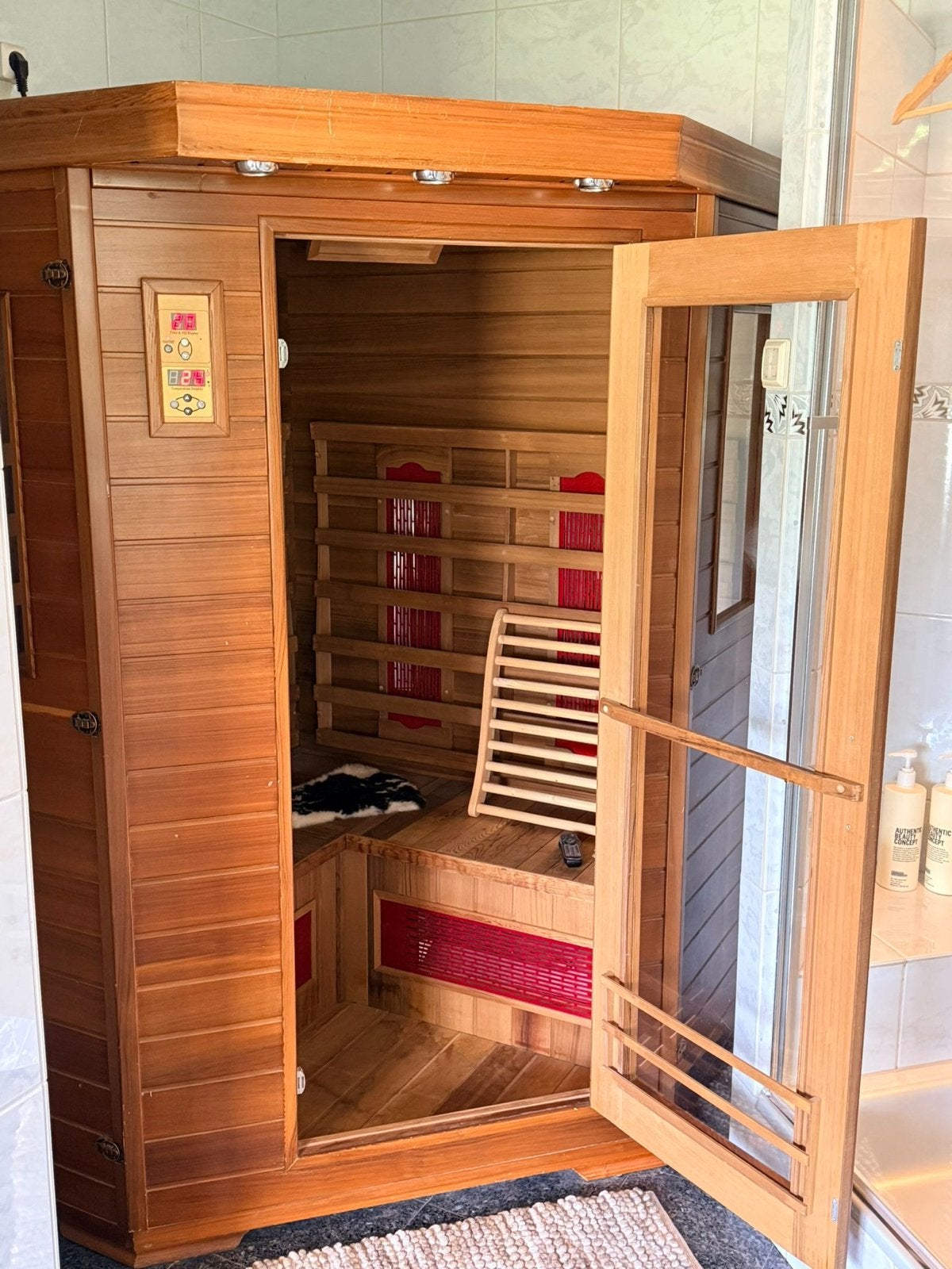 Infrarood sauna 1,35 x 1,35 m, Ophalen, Gebruikt