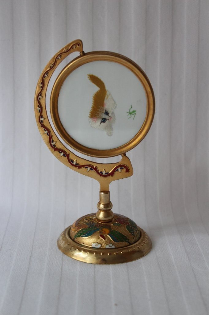 Vintage Chinese cloisonne standaard met kat c 1940, Ophalen of Verzenden