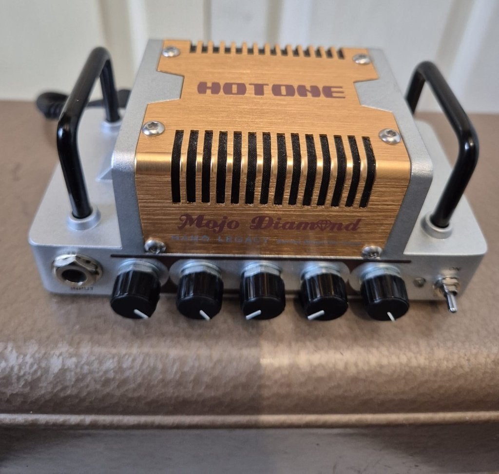 Hotone Mojo Diamond + vintage PTT draadomroep speakerbox., Ophalen, Gebruikt, Gitaar, Minder dan 50 watt