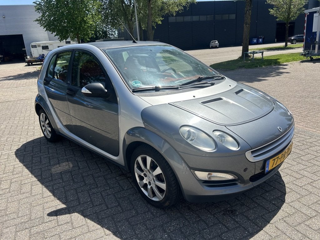 Smart Forfour 1.3 pulse APK tot feb 2027 NAP! (bj 2004), Auto's, Smart, 945 kg, Stof, Origineel Nederlands, Bedrijf