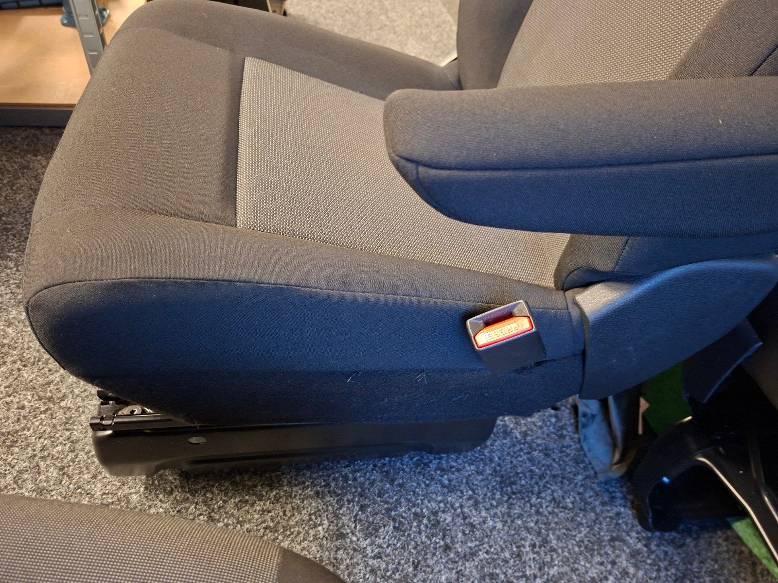 Nieuwe Bijrijderstoel Peugeot Expert met armleuning, Ophalen, Nieuw, Toyota
