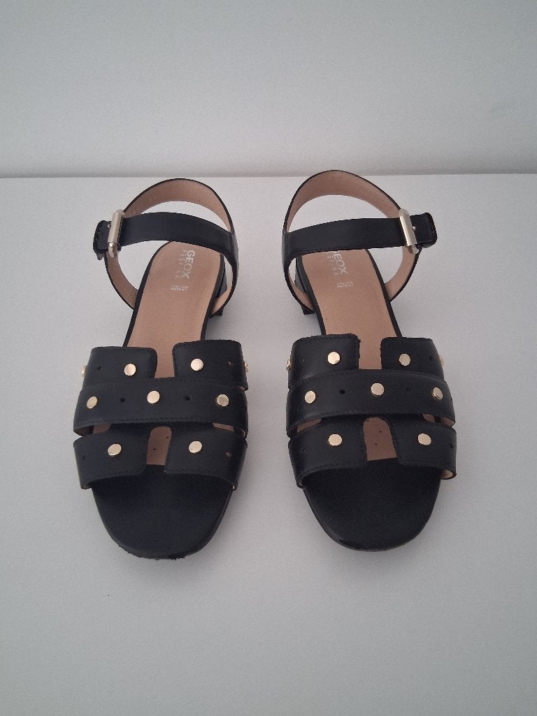 Geox zwarte leren sandaaltjes mt.39, Kleding | Dames, Zwart, Sandalen of Muiltjes, Zo goed als nieuw, Ophalen