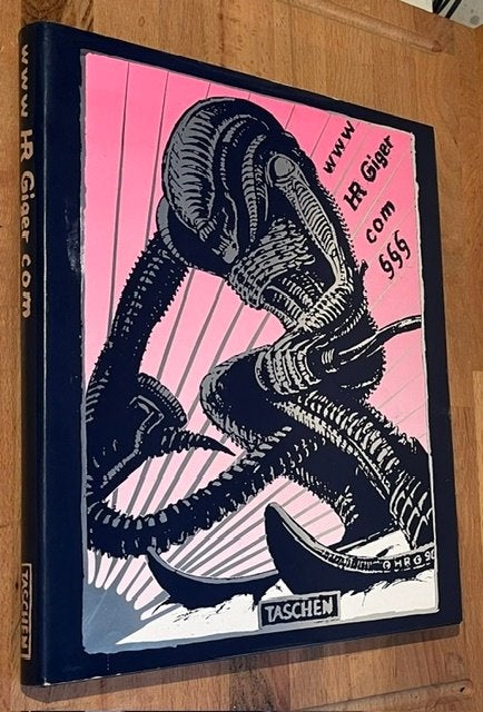 H.R. Giger. WWW HR GIGER com. Uitg. Benedikt Taschen 1997, Gelezen, Ophalen of Verzenden, H.R. Giger, Schilder- en Tekenkunst