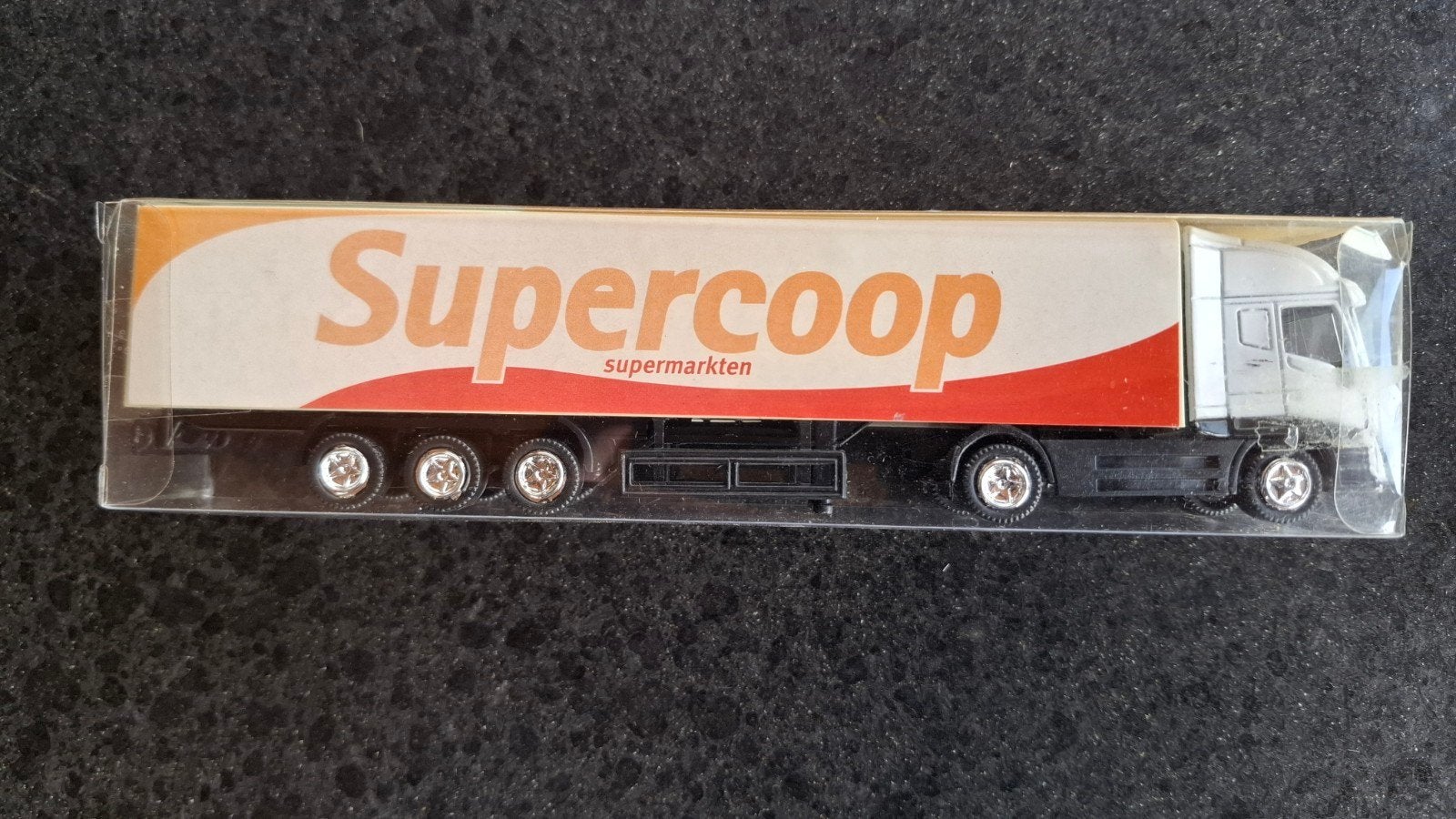 Vrachtauto oplegger. 1:87, Ophalen of Verzenden, Bus of Vrachtwagen, Overige merken