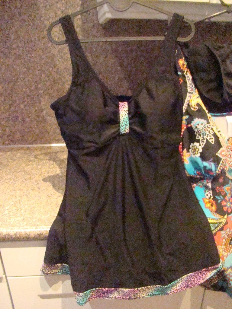 zomers jurkje met broekje topkwaliteit en opbrengst kika, Kleding | Dames, Zwart, Maat 42/44 (L), Ophalen of Verzenden, Zo goed als nieuw