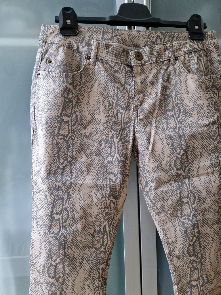 THE STING Bella Ragazza skinny slangenprint maat M, Maat 38/40 (M), Beige, Nieuw, Ophalen of Verzenden