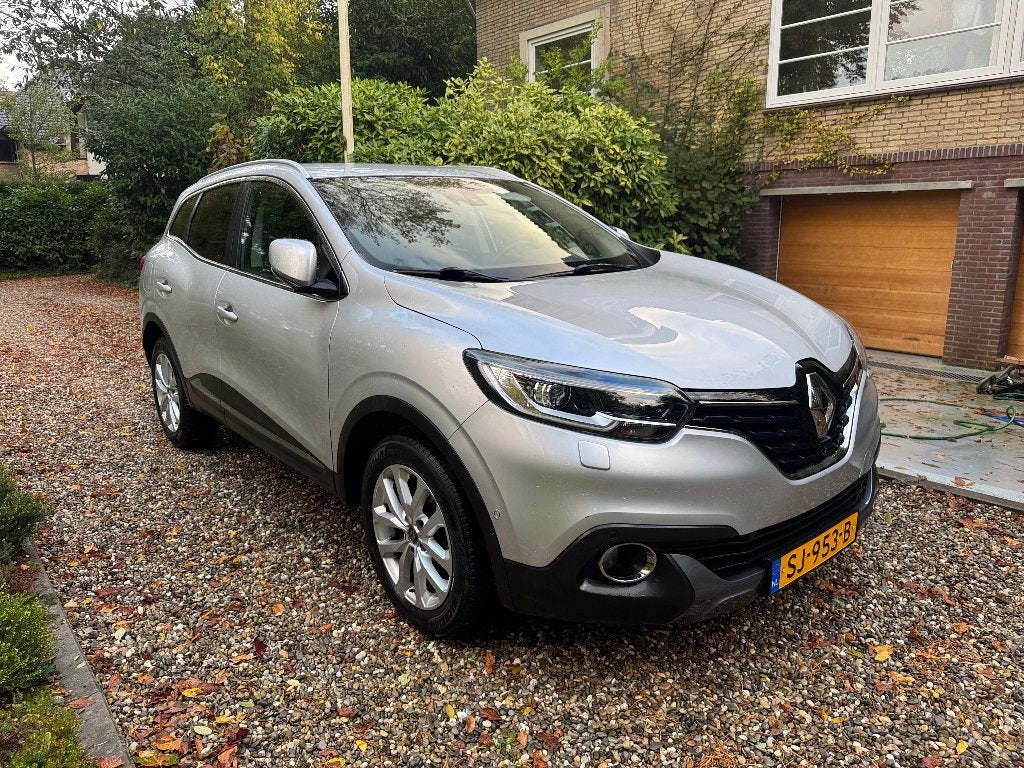 Renault Kadjar TCe 130 pk Intens EDC 1.2 Stam Dealer service, Auto's, Kadjar, 4 cilinders, Leder en Stof, Origineel Nederlands
