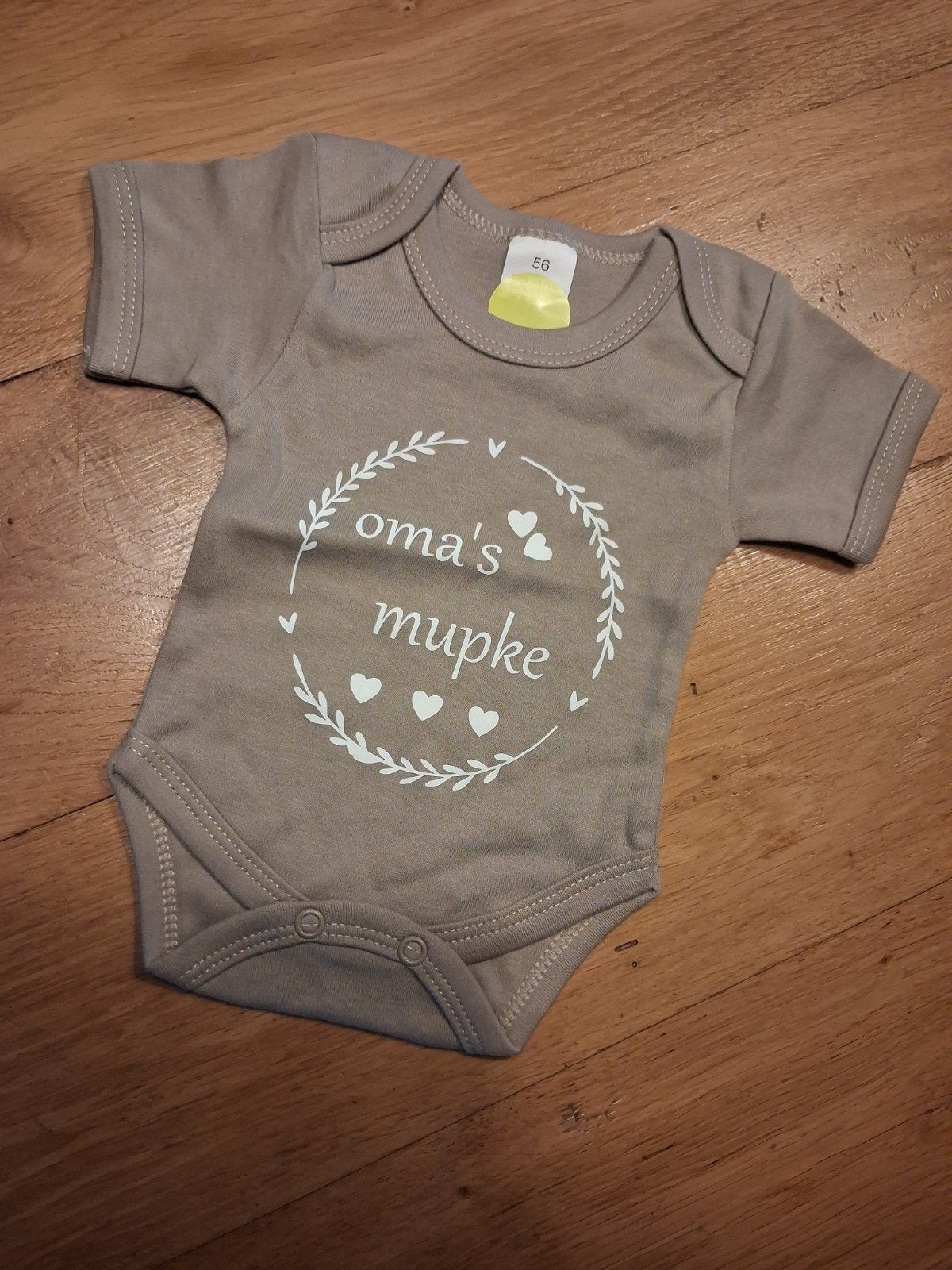 Romper met bedrukking 'oma's mupke', Ophalen of Verzenden, Nieuw, Jongetje of Meisje, Nacht- of Onderkleding