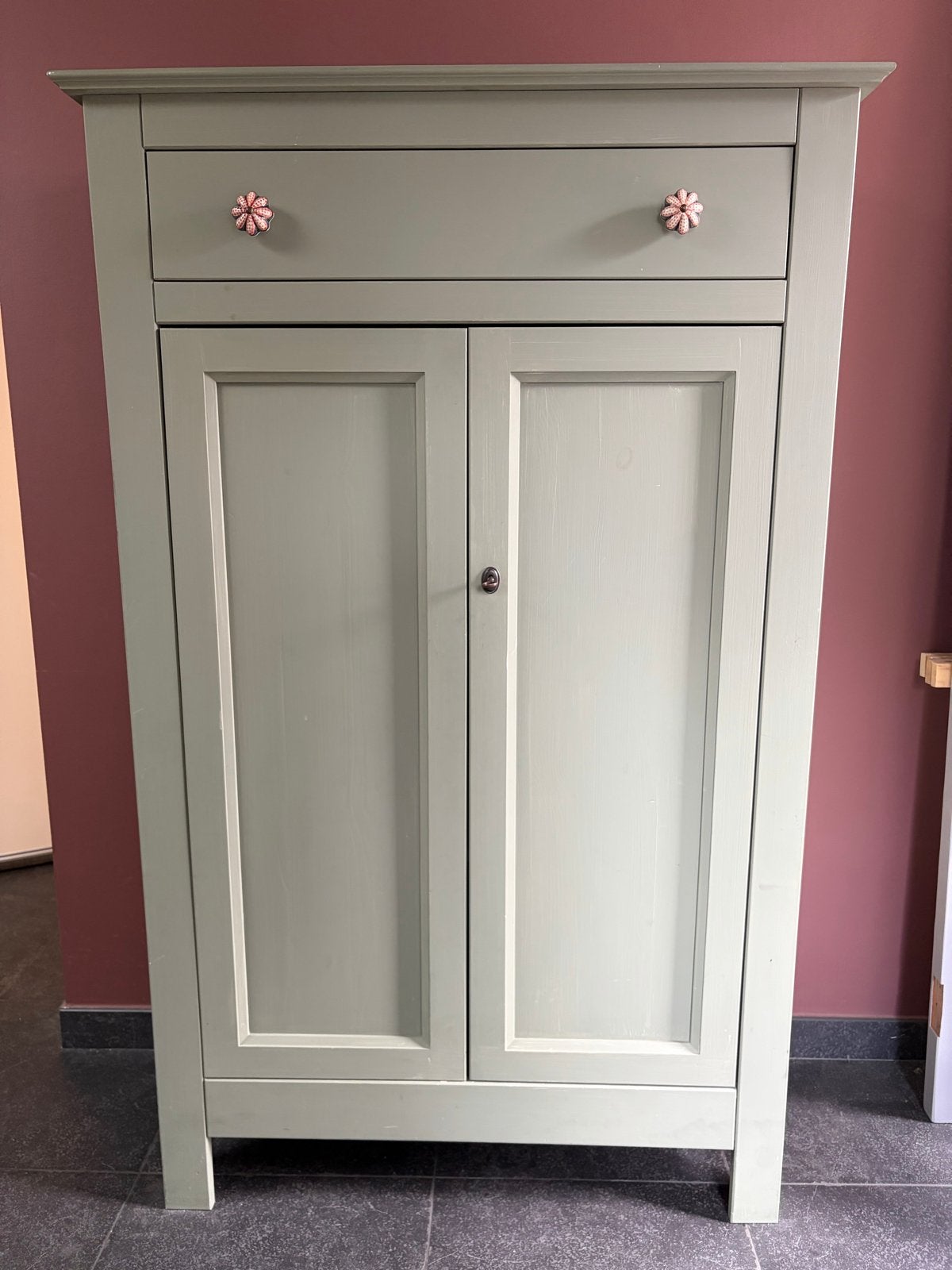 WOOOD Kast Eva - Grenenhout met matte coating, Ophalen, Gebruikt