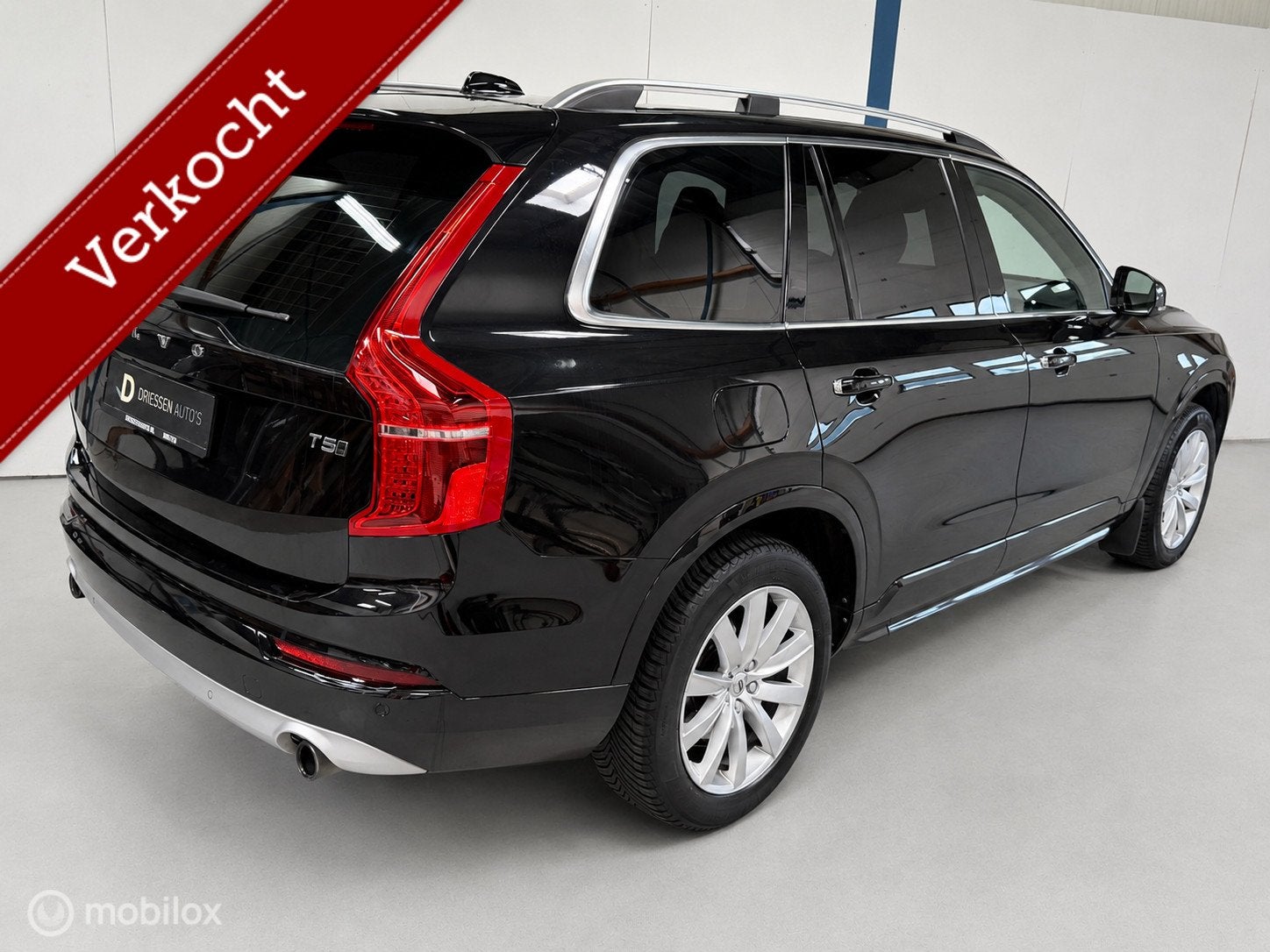 Volvo XC90 2.0 T5 AWD Momentum 7-ZITPLAATSEN / PANO, Gebruikt, 1969 cc, 1898 kg, 7 stoelen