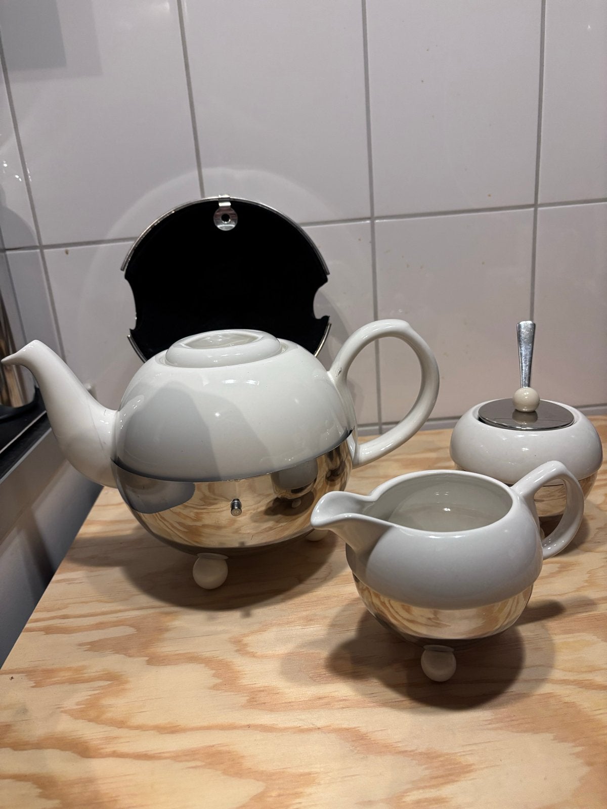 Bredemeijer theepot met suikerpot en melkkannetje, Ophalen, Gebruikt, Overige merken, Keramiek
