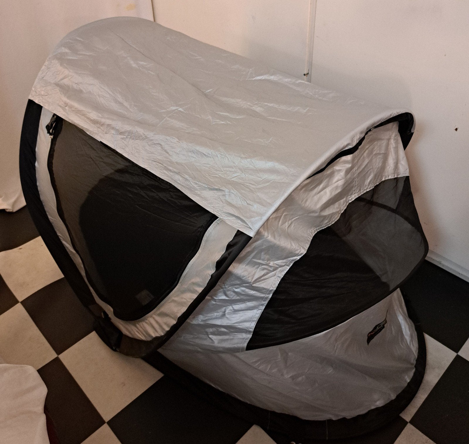 Grote Deryan Baby Tent Campingbedje zelfopblaasbare matras, Kinderen en Baby's, Babywiegjes en Ledikanten, Ophalen of Verzenden