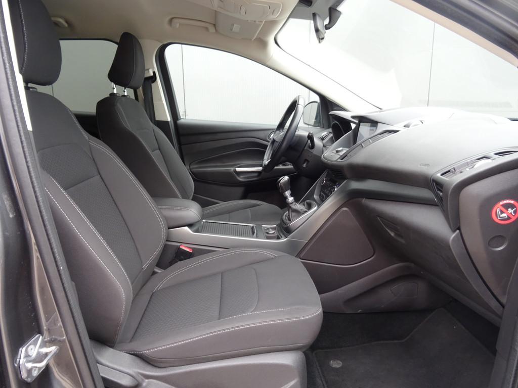 Ford Kuga 1.5 EcoBoost Trend Ultimate * 17 INCH * GOED ONDER, Stof, Euro 6, 4 cilinders, Automatische klimaatregeling