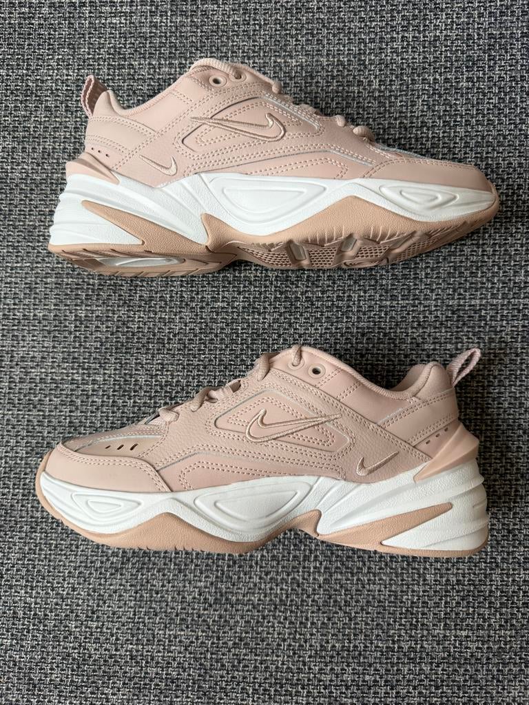 Nike M2K Tekno sneakers maat 39, Kleding | Dames, Nieuw, Ophalen of Verzenden, Sneakers of Gympen, Roze