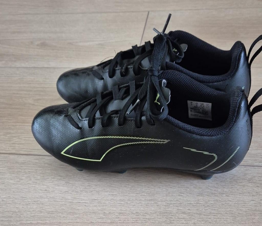 Puma voetbalschoenen maat 35,5, Maat XS of kleiner, Ophalen of Verzenden, Gebruikt, Schoenen